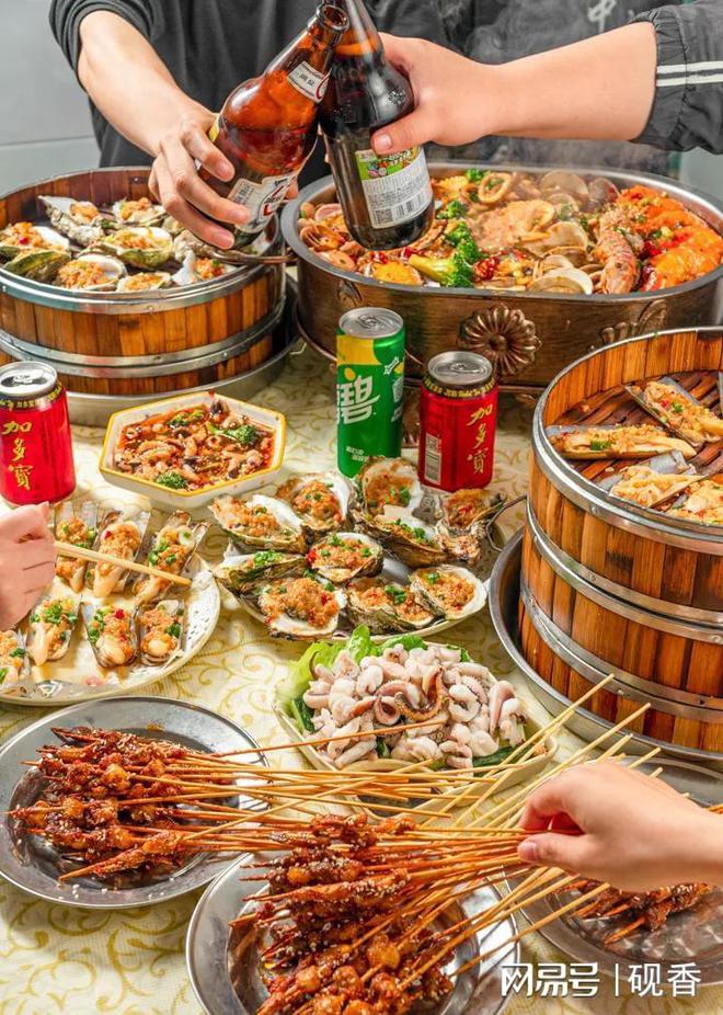 烊的宵夜店！生意怎么样？pg电子试玩春节都不打(图8)
