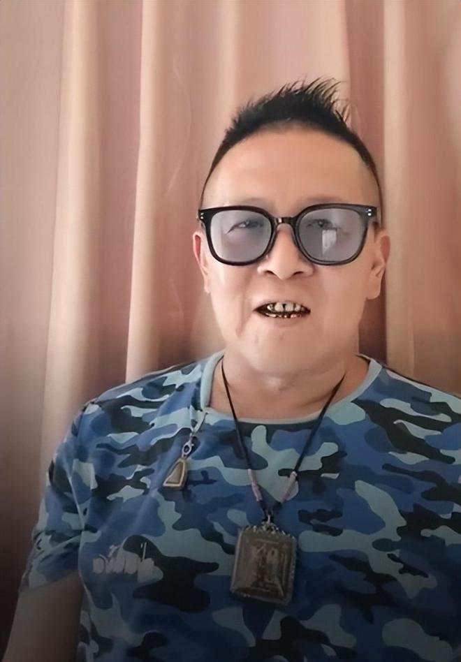 中死亡多日无人察觉已发臭王菲前经纪人悼念pg电子模拟器免费试玩台湾男星陈光前家(图10)