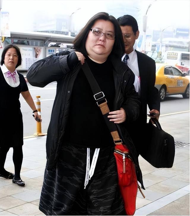 中死亡多日无人察觉已发臭王菲前经纪人悼念pg电子模拟器免费试玩台湾男星陈光前家(图6)