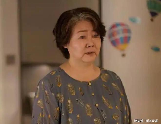 蟹再婚老伴全煮了还叫来了儿孙6口人pg模拟器女儿给我寄了24只大闸(图2)